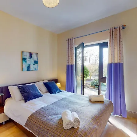 Grove No 8 2 Bed